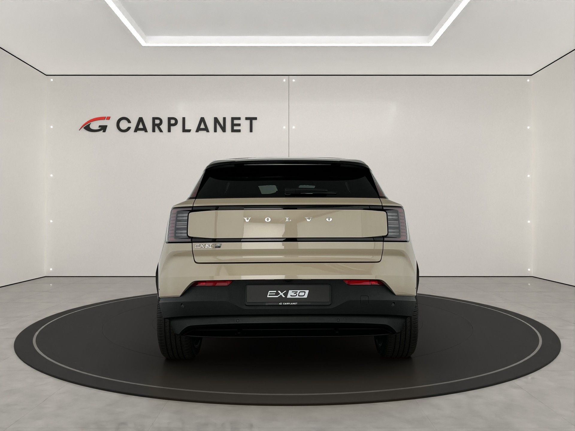 VOLVO EX30 P8 AWD-image-1
