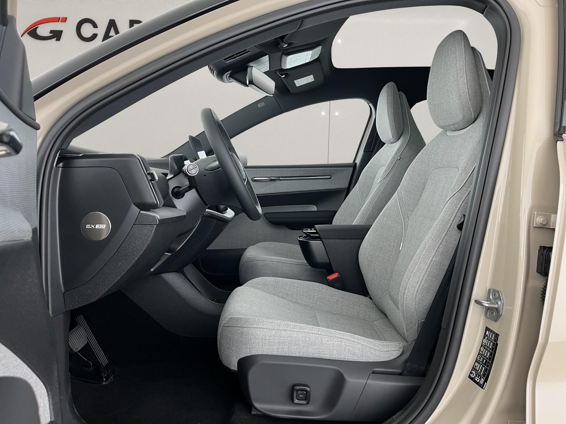 VOLVO EX30 P8 AWD-image-8