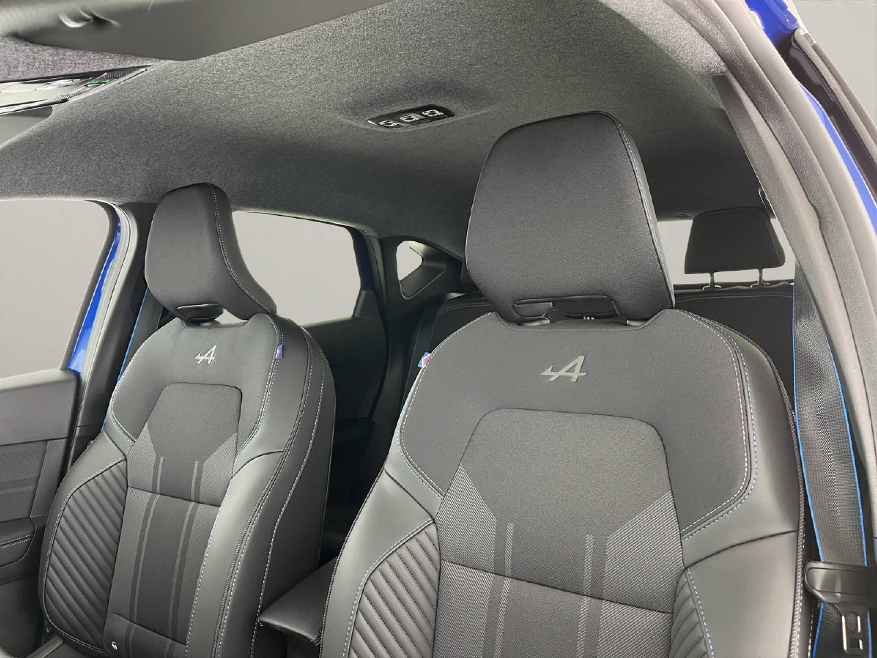 RENAULT Captur 1.8 E-Tech esprit Alpine-image-14