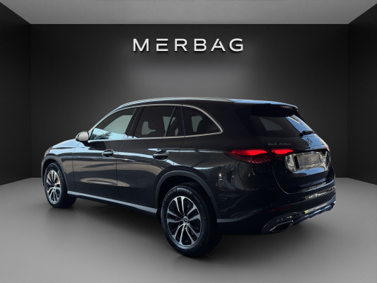 MERCEDES-BENZ GLC 220 d 4M 9G-Tronic-image-3