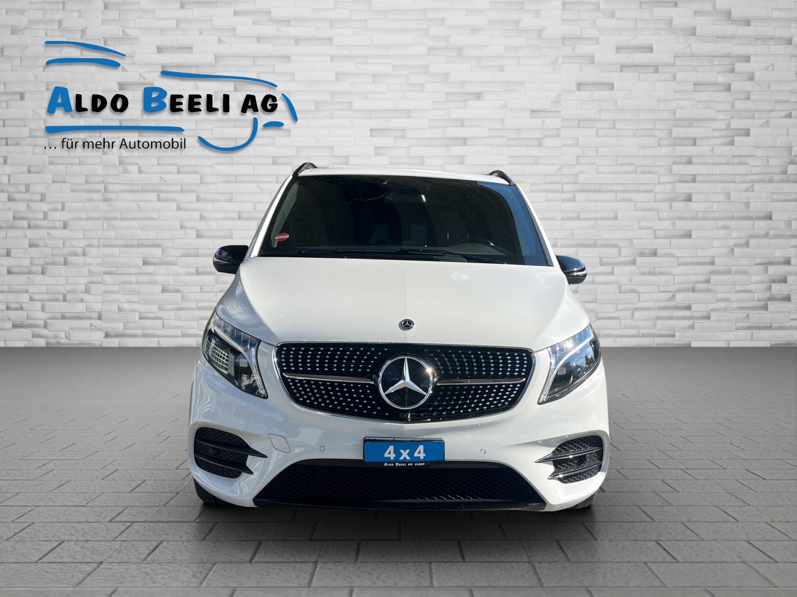 MERCEDES-BENZ V 300 d Swiss Ed. lang Van-image-1