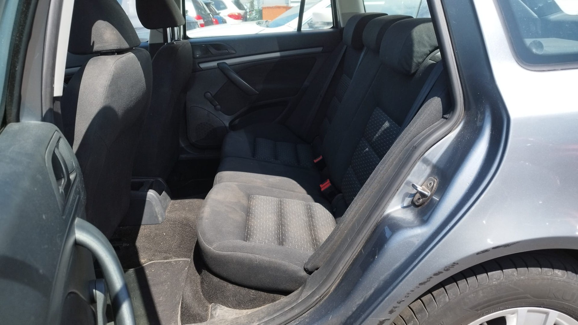 SKODA Octavia Combi 1.2 TSI Ambiente DSG-image-12