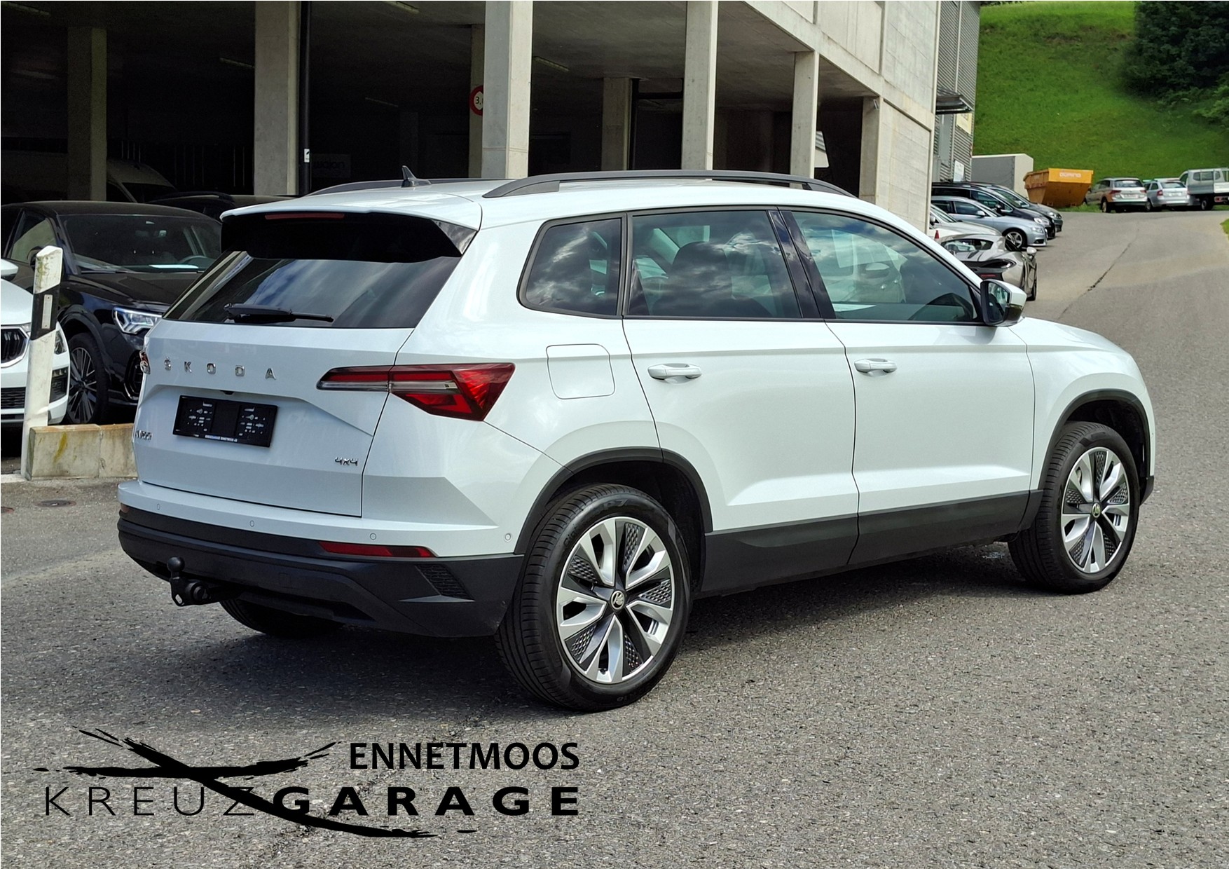 SKODA Karoq 2.0 TDI CR Style 4x4 DSG *Anhängerkup.+Winterkomplettrad*-image-5