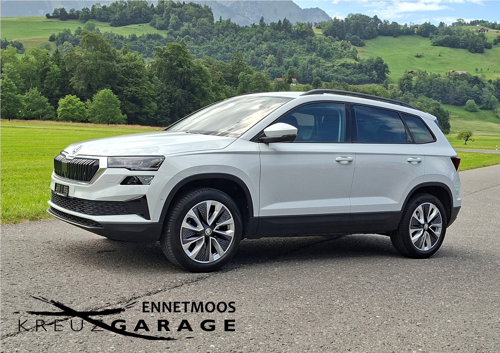 SKODA Karoq 2.0 TDI CR Style 4x4 DSG *Anhängerkup.+Winterkomplettrad*-image-1