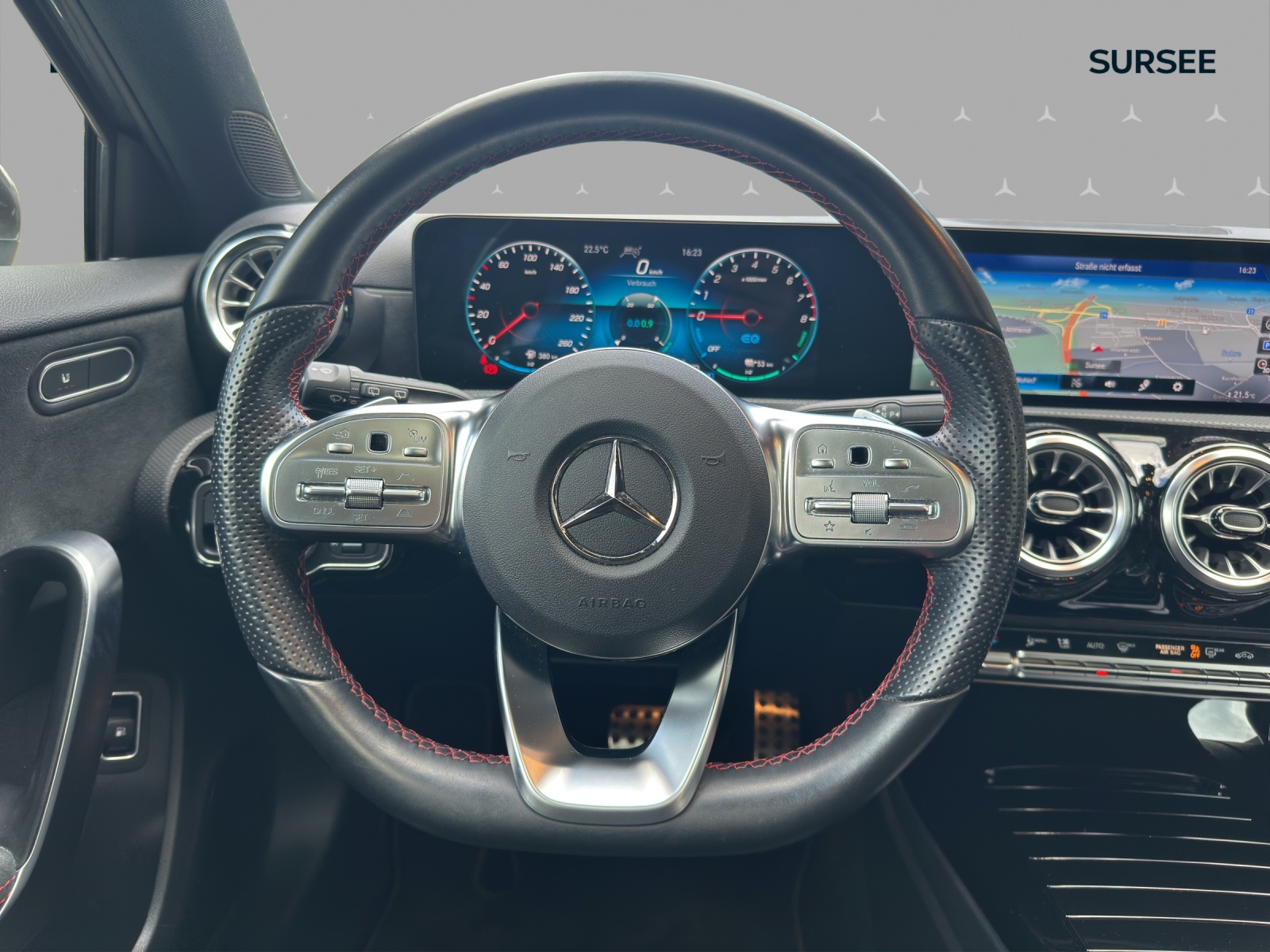 MERCEDES-BENZ A 250e AMG Line 8G-DCT-image-9