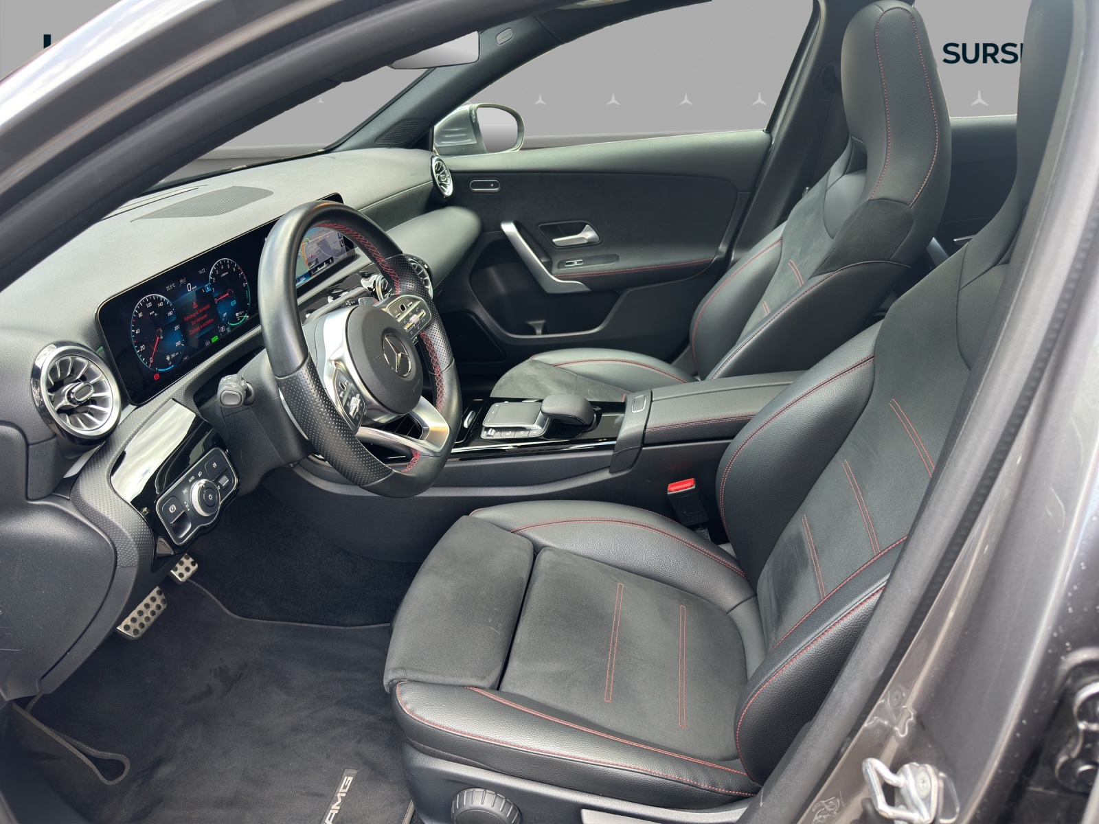 MERCEDES-BENZ A 250e AMG Line 8G-DCT-image-7