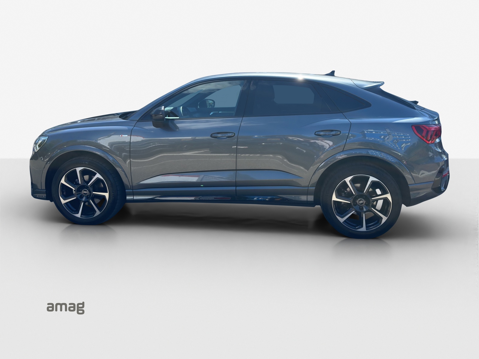 AUDI Q3 Sportback 35 TFSI S line Attraction S-tronic-image-2