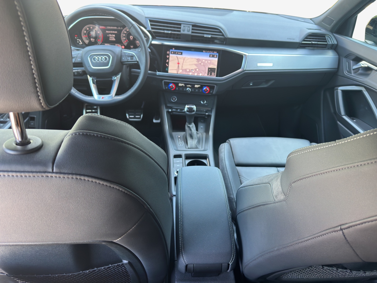 AUDI Q3 Sportback 35 TFSI S line Attraction S-tronic-image-11