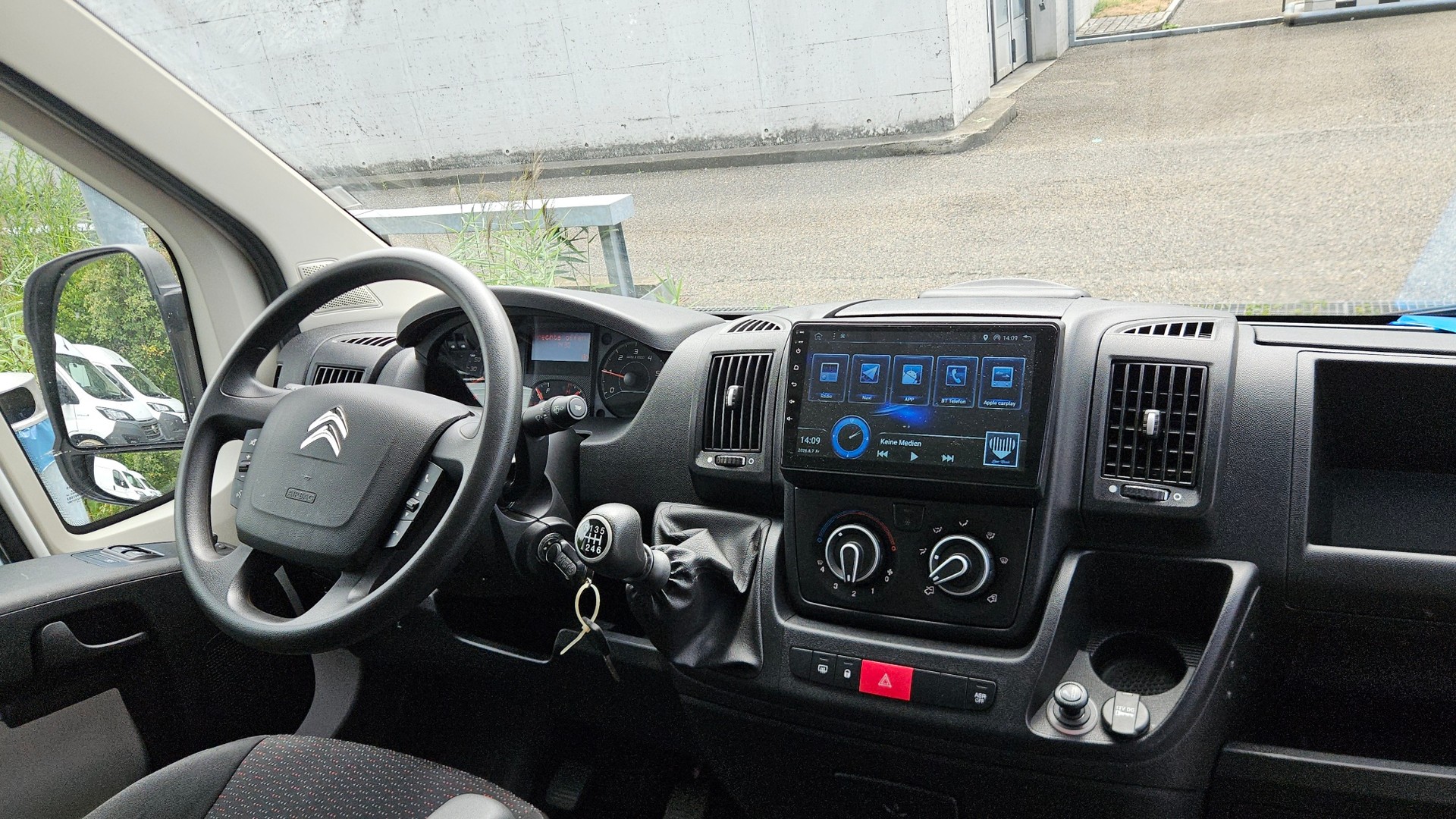 CITROEN Jumper 33 2.2 HDi 130 Confort L2H1-image-5