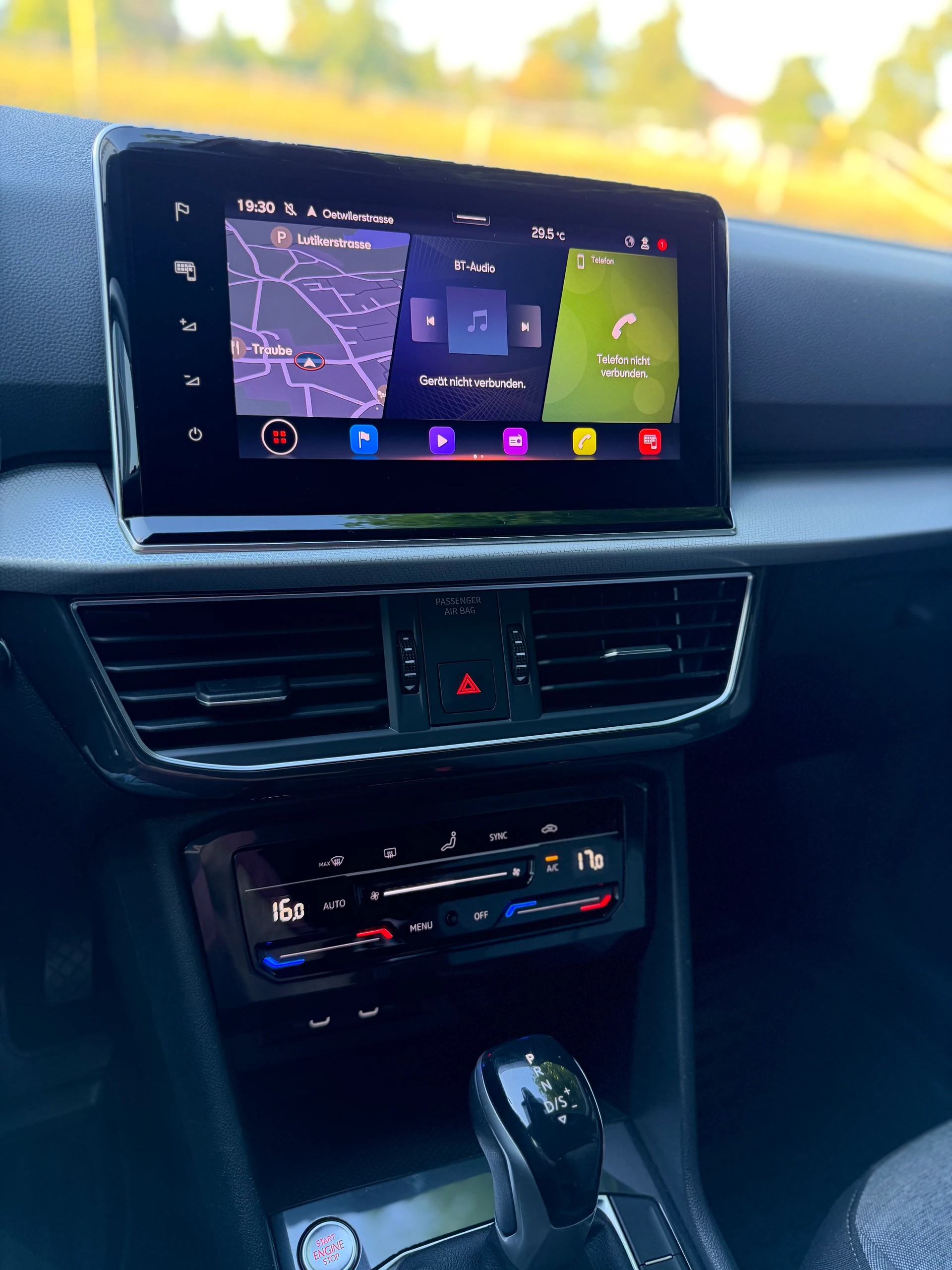 SEAT Tarraco 2.0 TDI CR DSG Style / Ab MFK / Service gepflegt/ 36 Monate Garantie / Digital Cockpit / Apple CarPlay / DAB+ / ACC-image-11