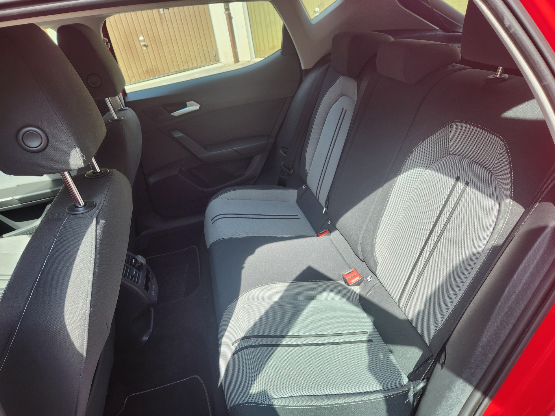 SEAT 1.0 eTSI Style DSG-image-5
