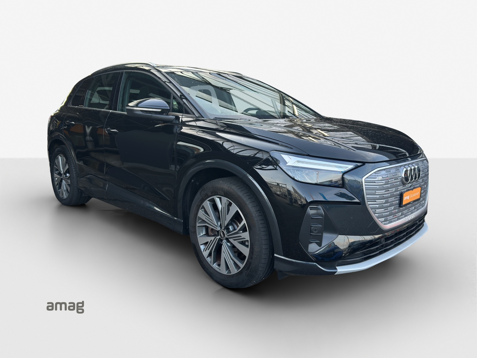 AUDI Q4 e-tron 50 quattro-image-5