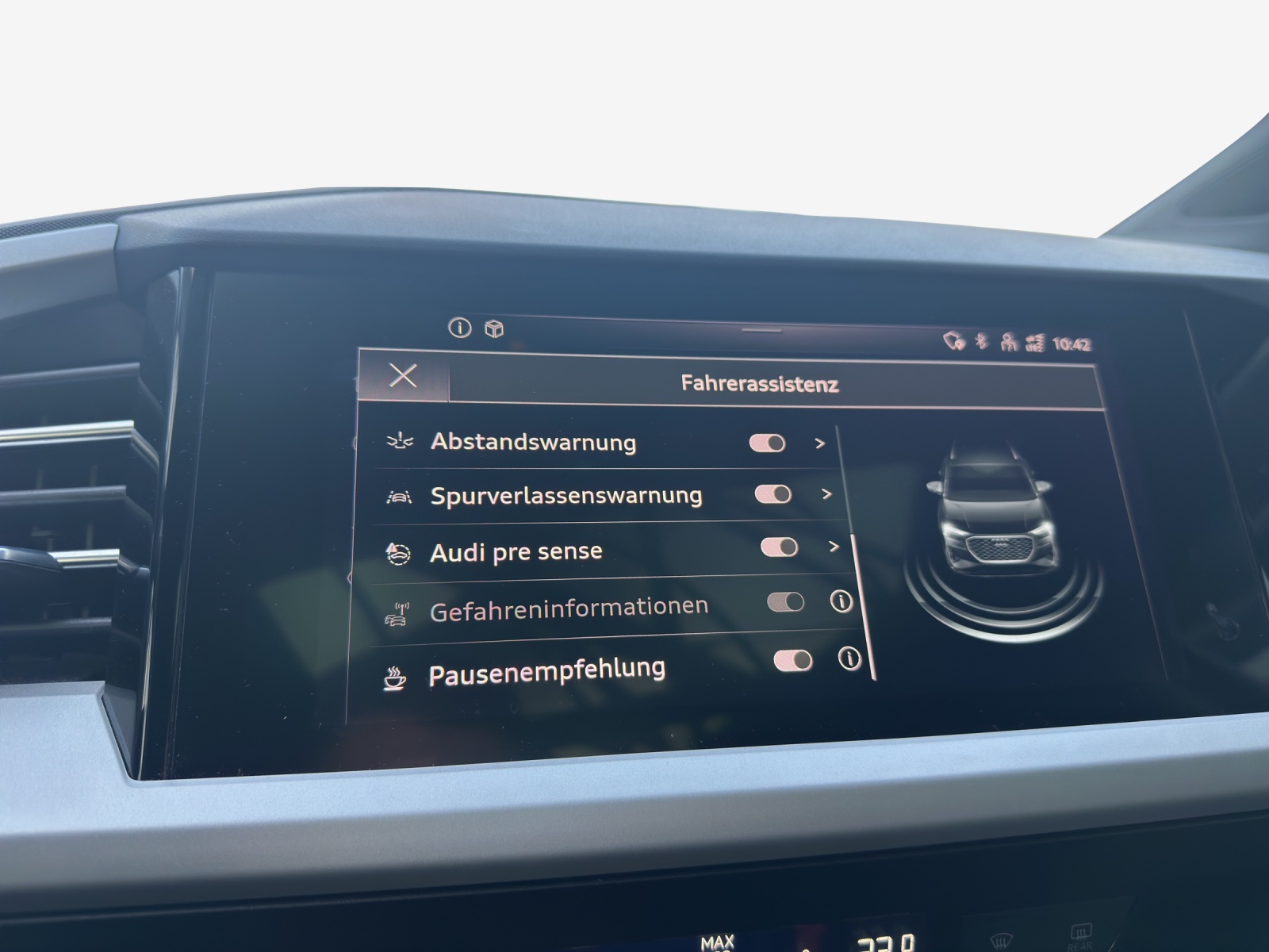 AUDI Q4 e-tron 50 quattro-image-15