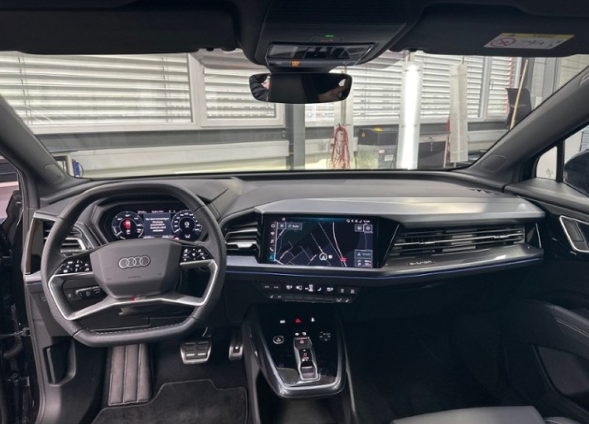 AUDI Q4 Sportback e-tron 55 quattro-image-11