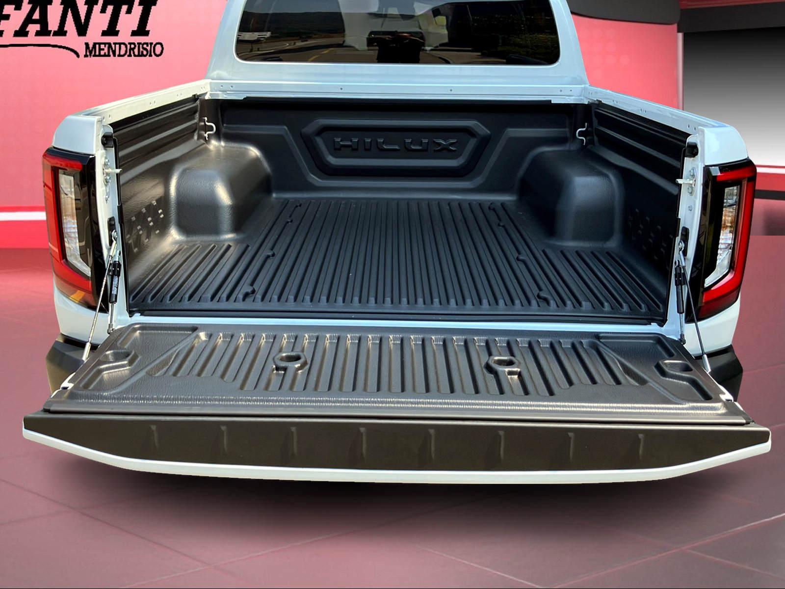 TOYOTA Hilux Double Cab.-Pick-up 2.8 D-4D MHEV 204 Style-image-9