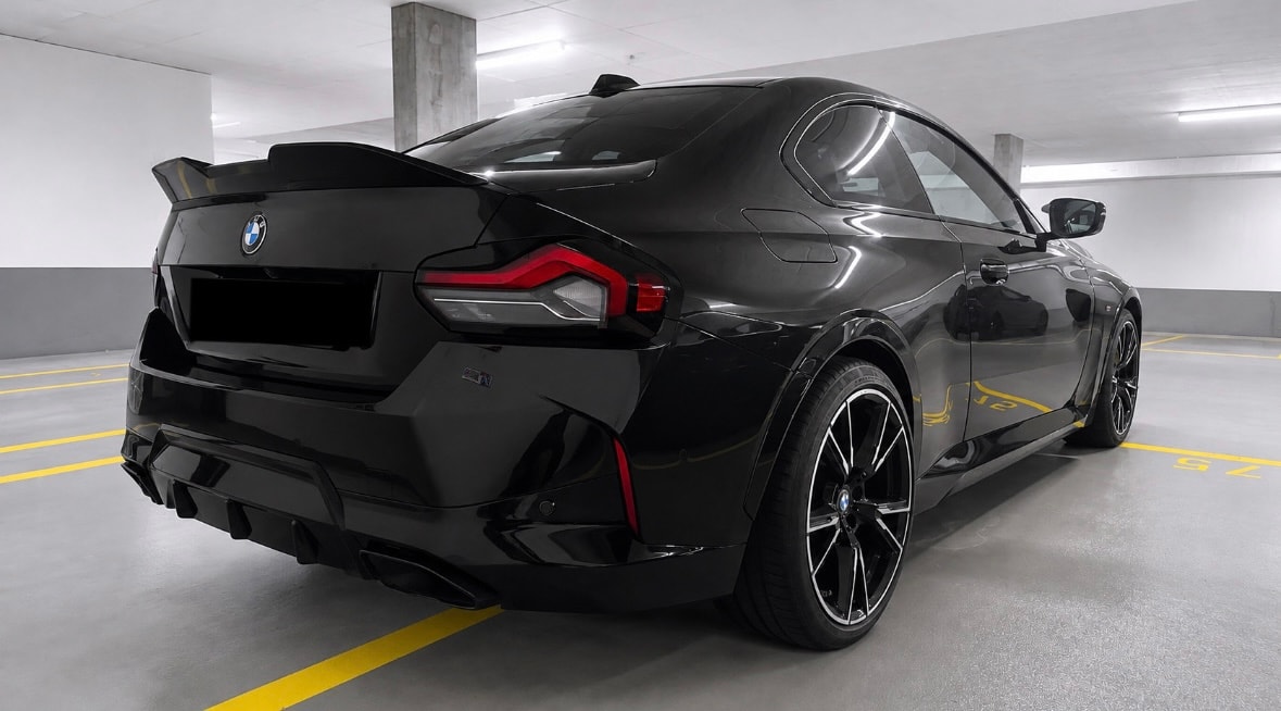 BMW M240i xDrive-image-1