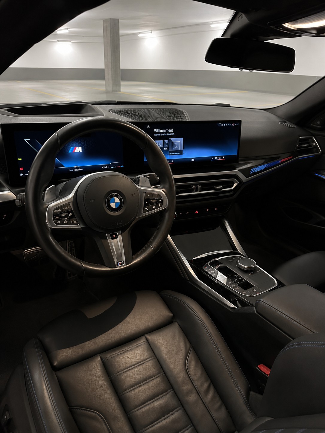 BMW M240i xDrive-image-3