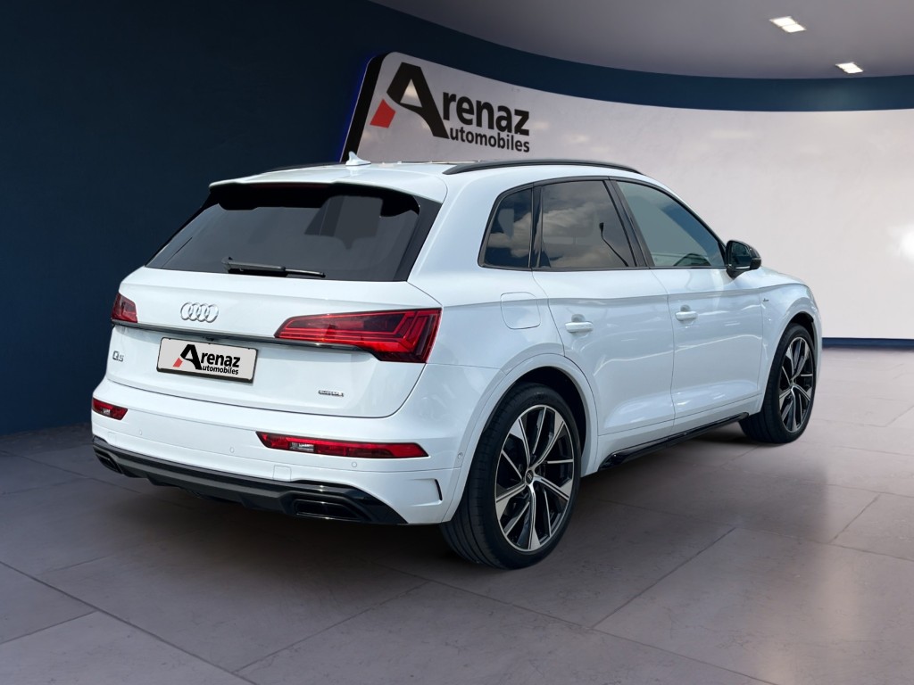 AUDI Q5 Sportback 40 TDI Blackedition quattro S-tronic-image-4