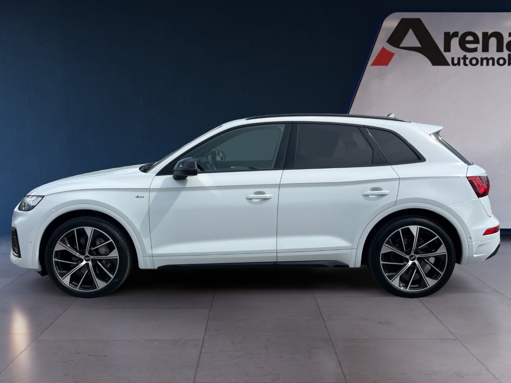 AUDI Q5 Sportback 40 TDI Blackedition quattro S-tronic-showroom-element-1