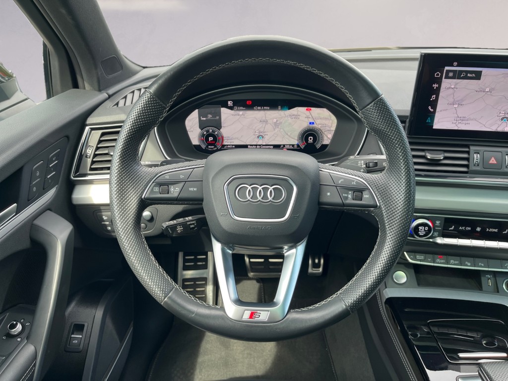 AUDI Q5 Sportback 40 TDI Blackedition quattro S-tronic-image-12