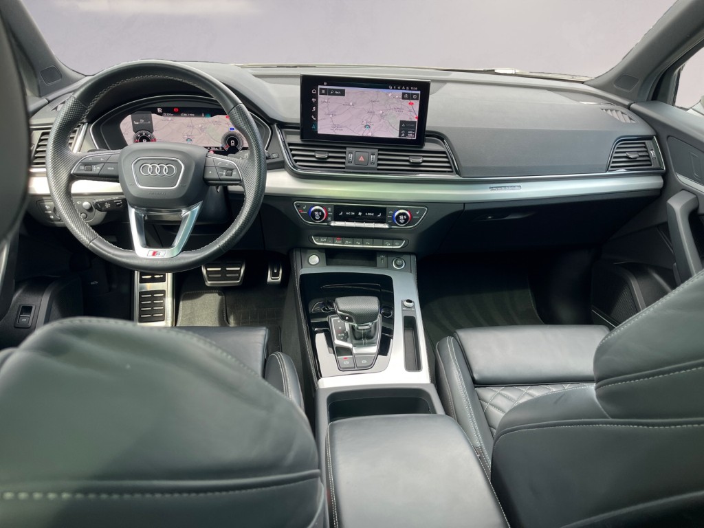 AUDI Q5 Sportback 40 TDI Blackedition quattro S-tronic-image-11