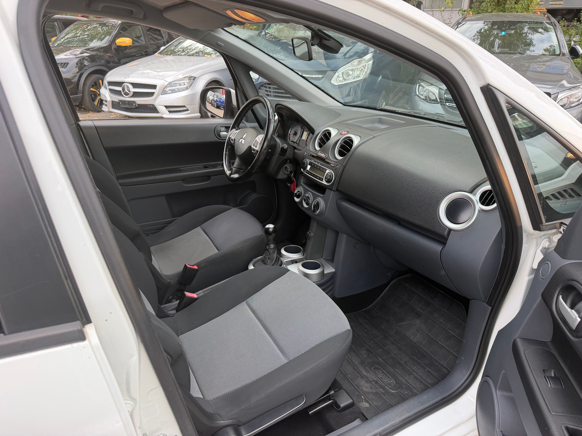 MITSUBISHI Colt 1.3 16V Diamond ClearTec-image-8