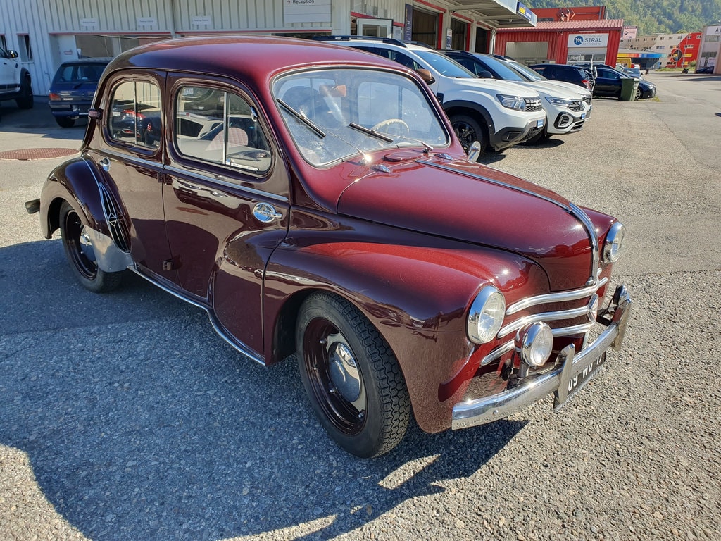 RENAULT 4CV-image-2
