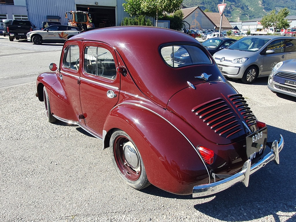 RENAULT 4CV-image-7