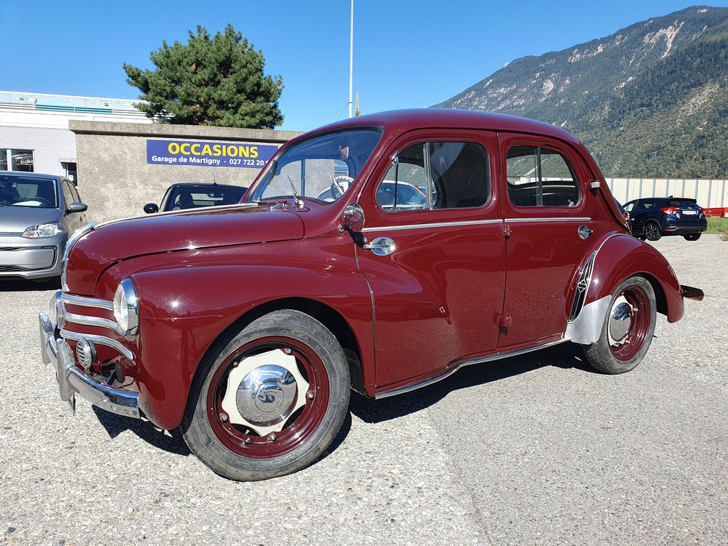 RENAULT 4CV-image-0