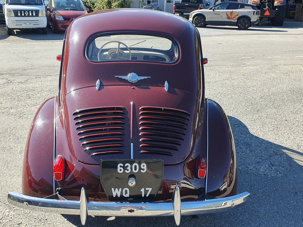 RENAULT 4CV-image-6