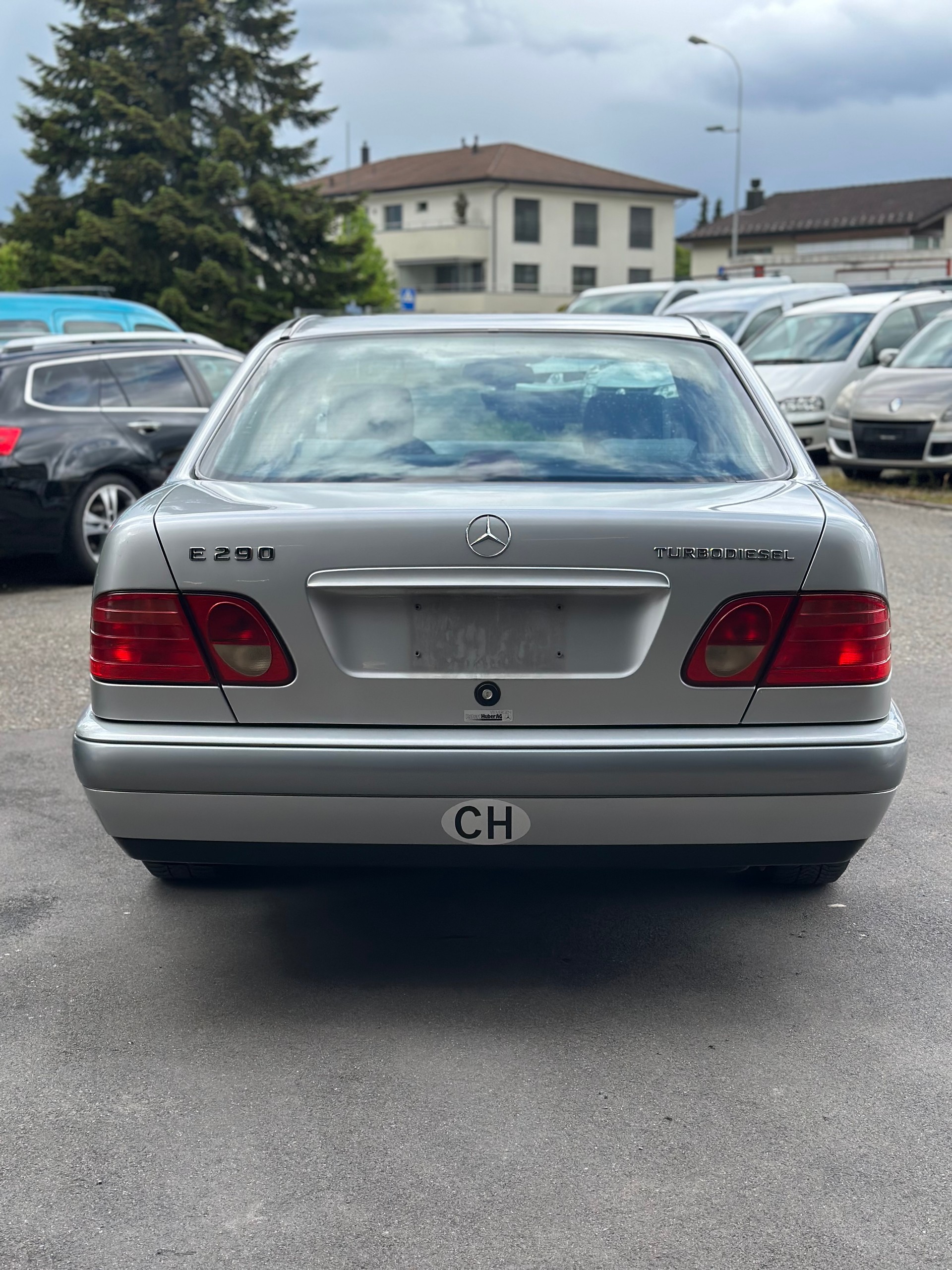 MERCEDES-BENZ E 290 TD Classic-image-4
