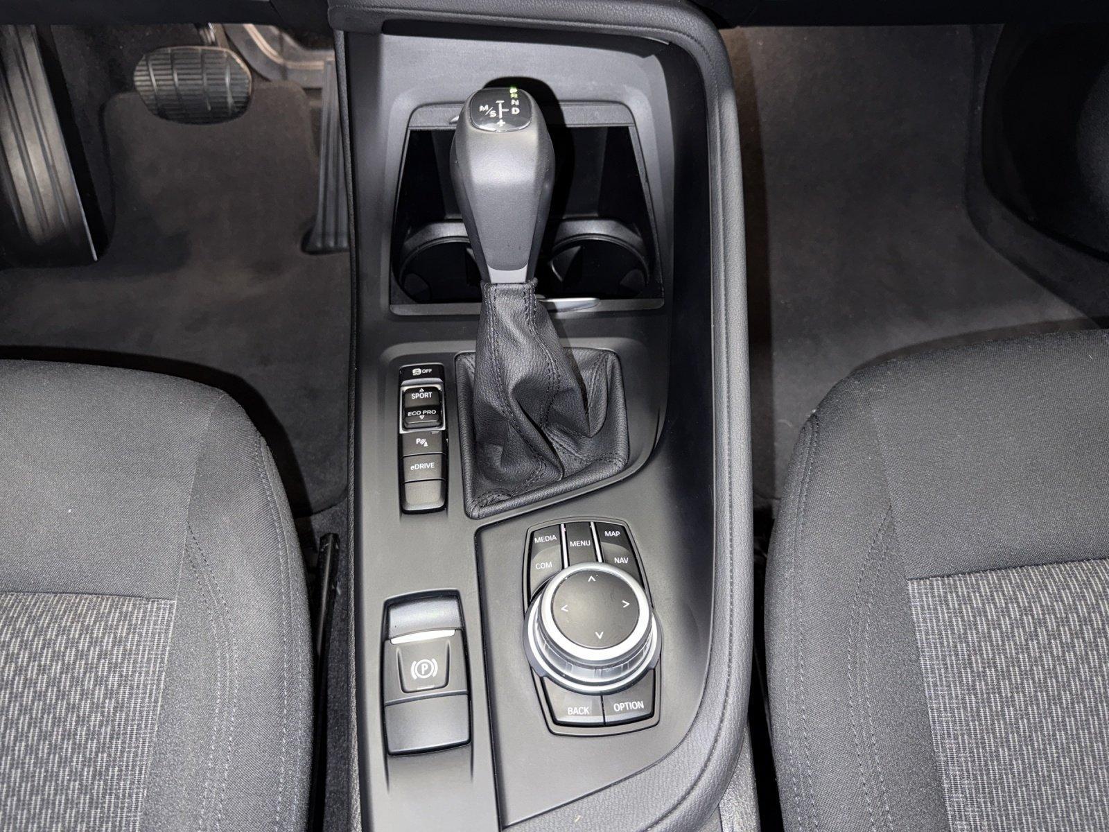 BMW X1 25e xDrive-image-16
