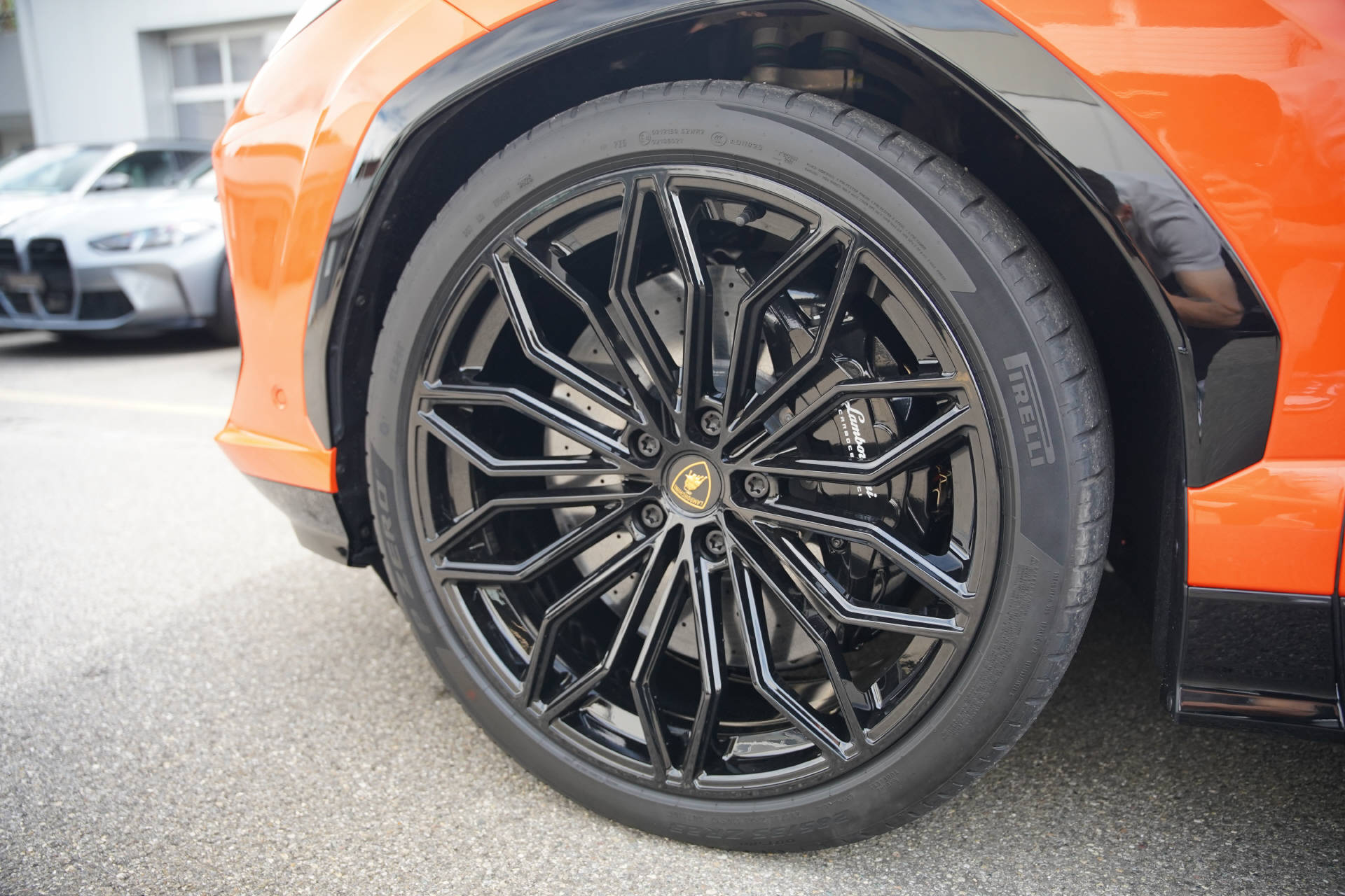 LAMBORGHINI Urus SE-image-5