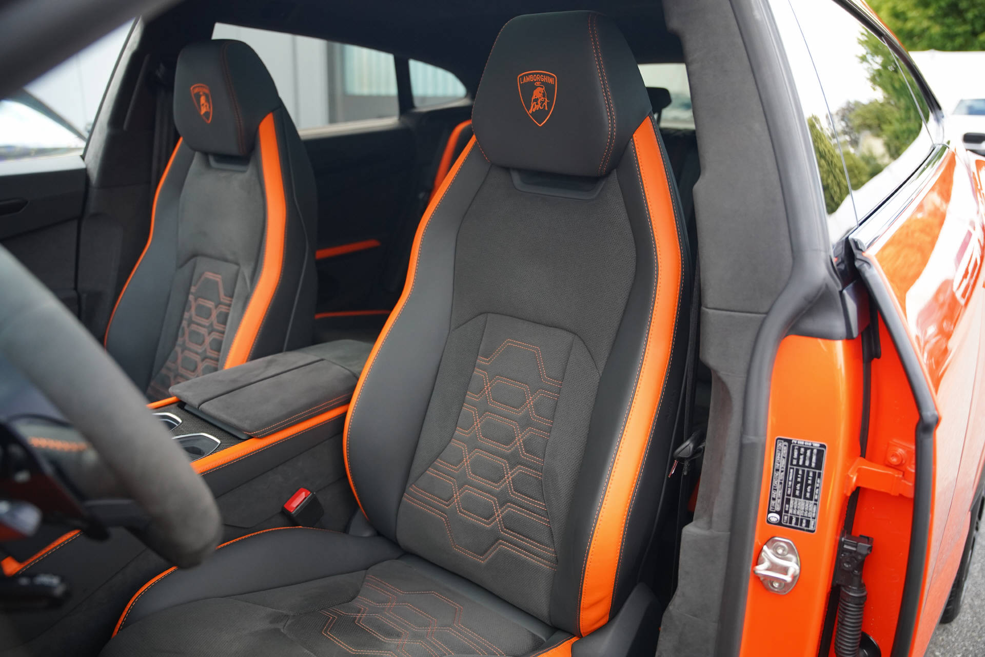 LAMBORGHINI Urus SE-image-9