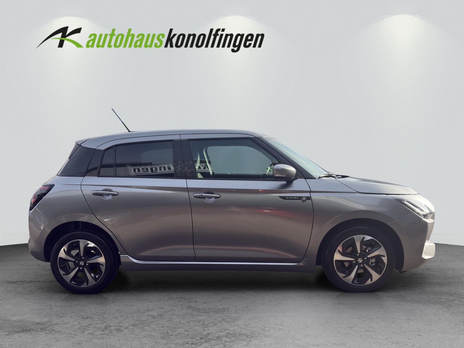 SUZUKI Swift 1.2 Sakura Top Hybrid-image-4