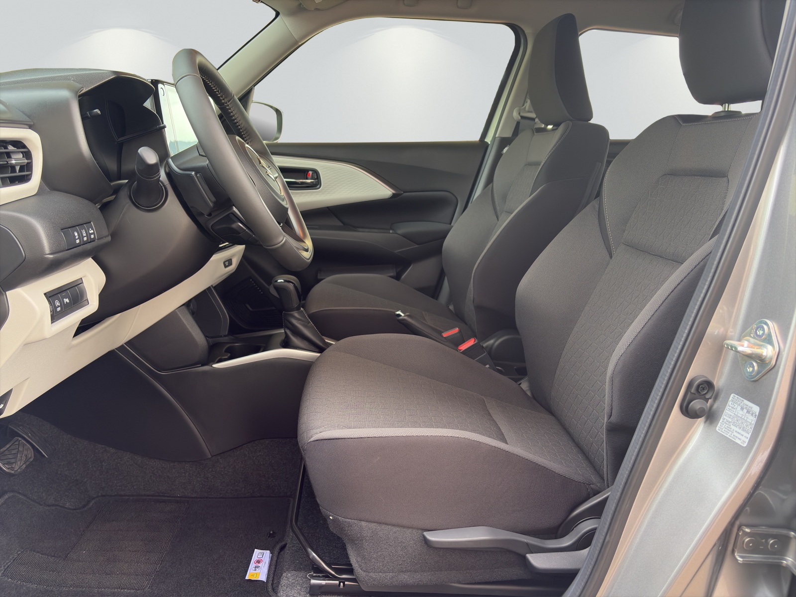 SUZUKI Swift 1.2 Sakura Top Hybrid-image-8