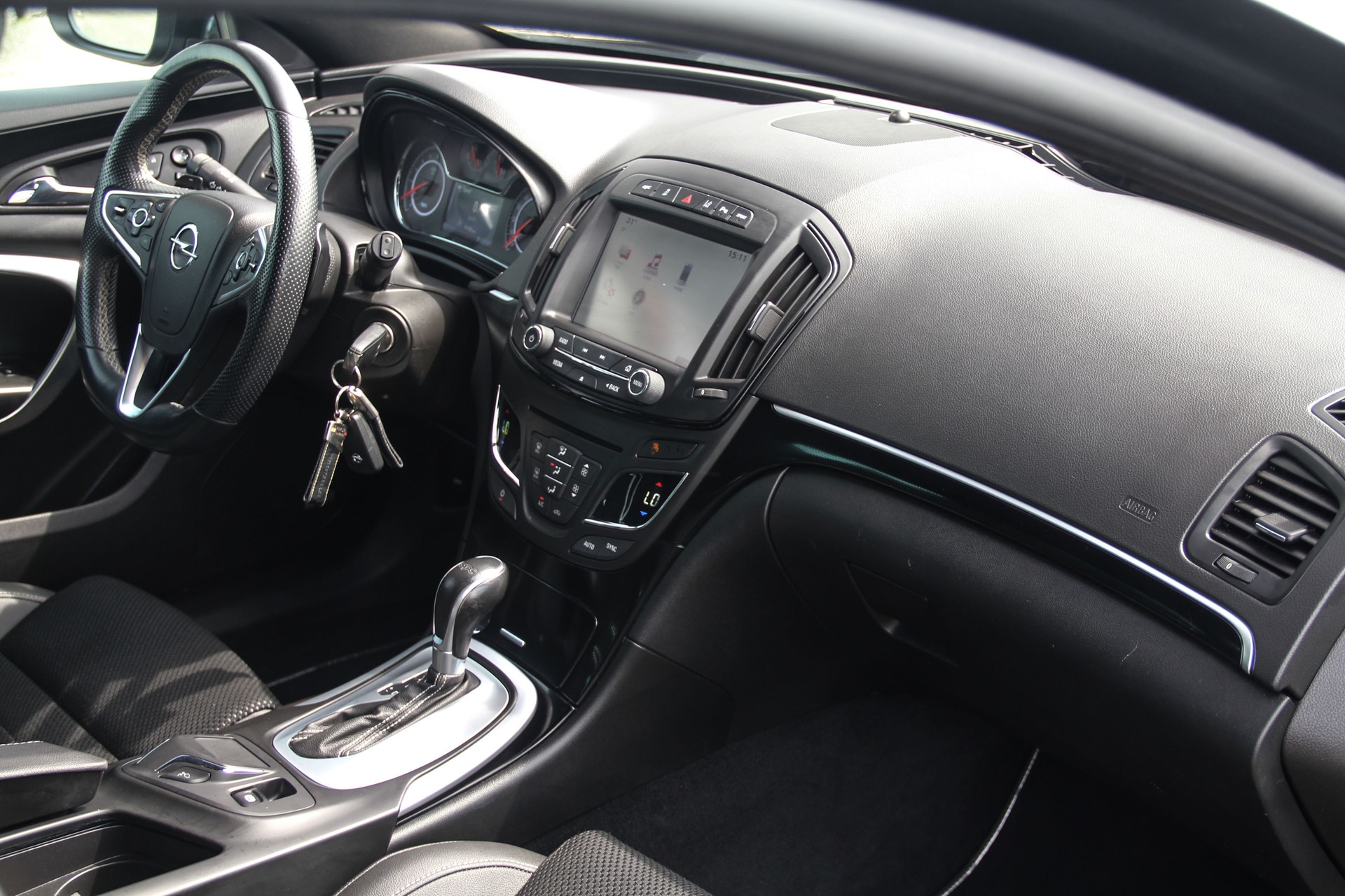 OPEL Insignia Sports Tourer 2.8 Turbo OPC 4WD Automatic-image-8