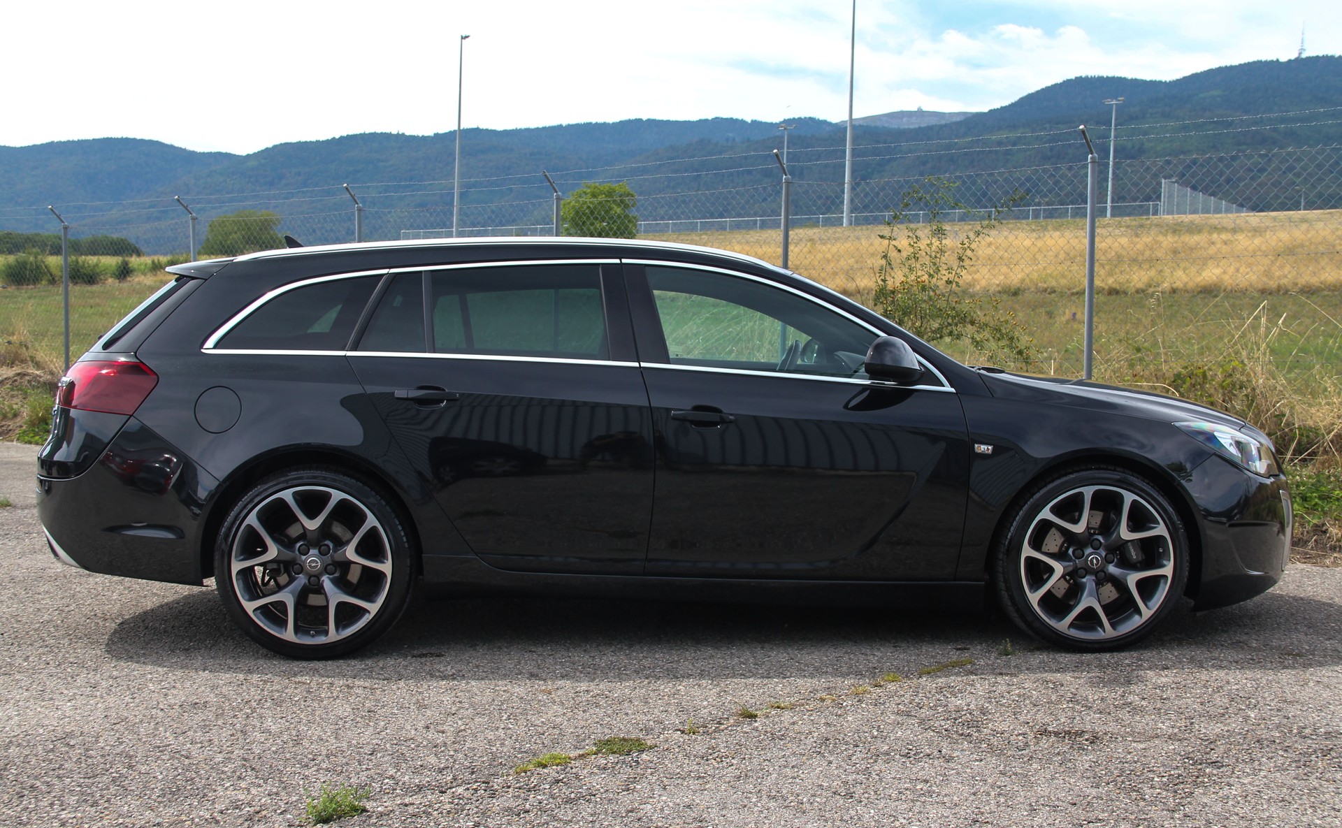 OPEL Insignia Sports Tourer 2.8 Turbo OPC 4WD Automatic-image-25