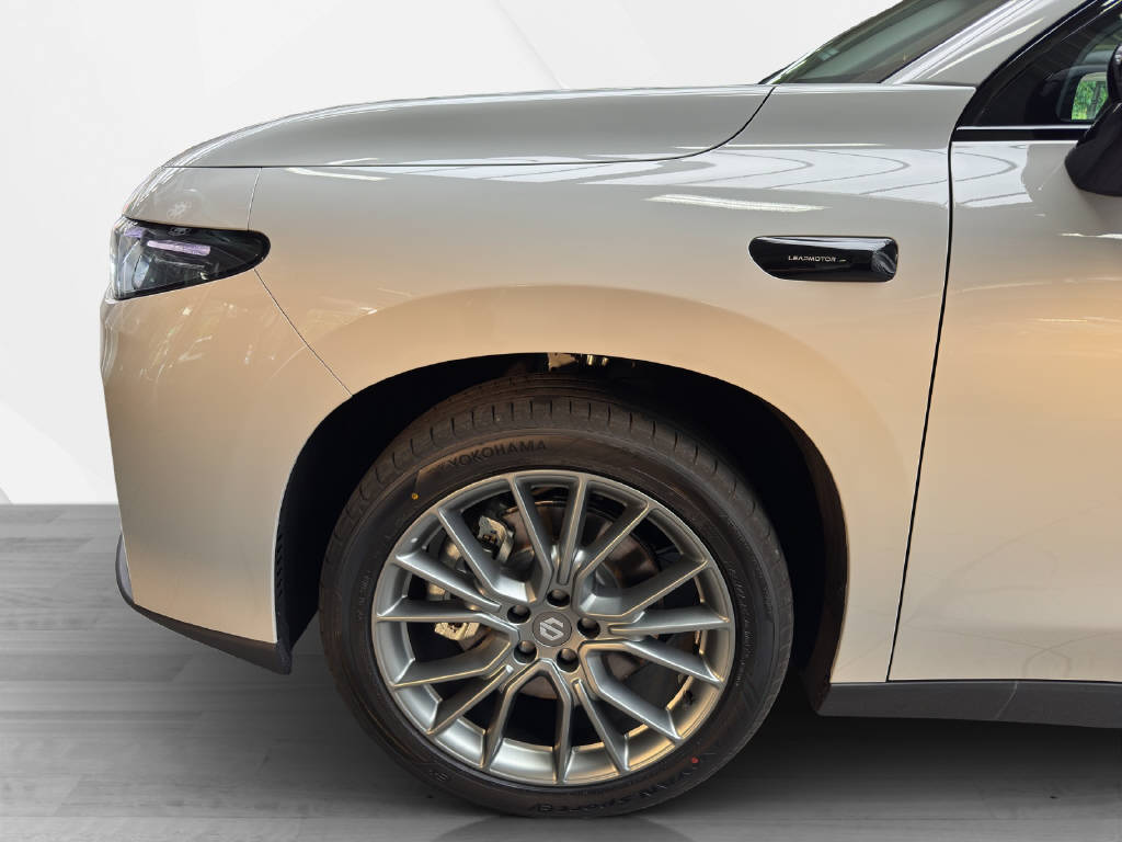 LEAPMOTOR C10 EV Design AWD-image-9