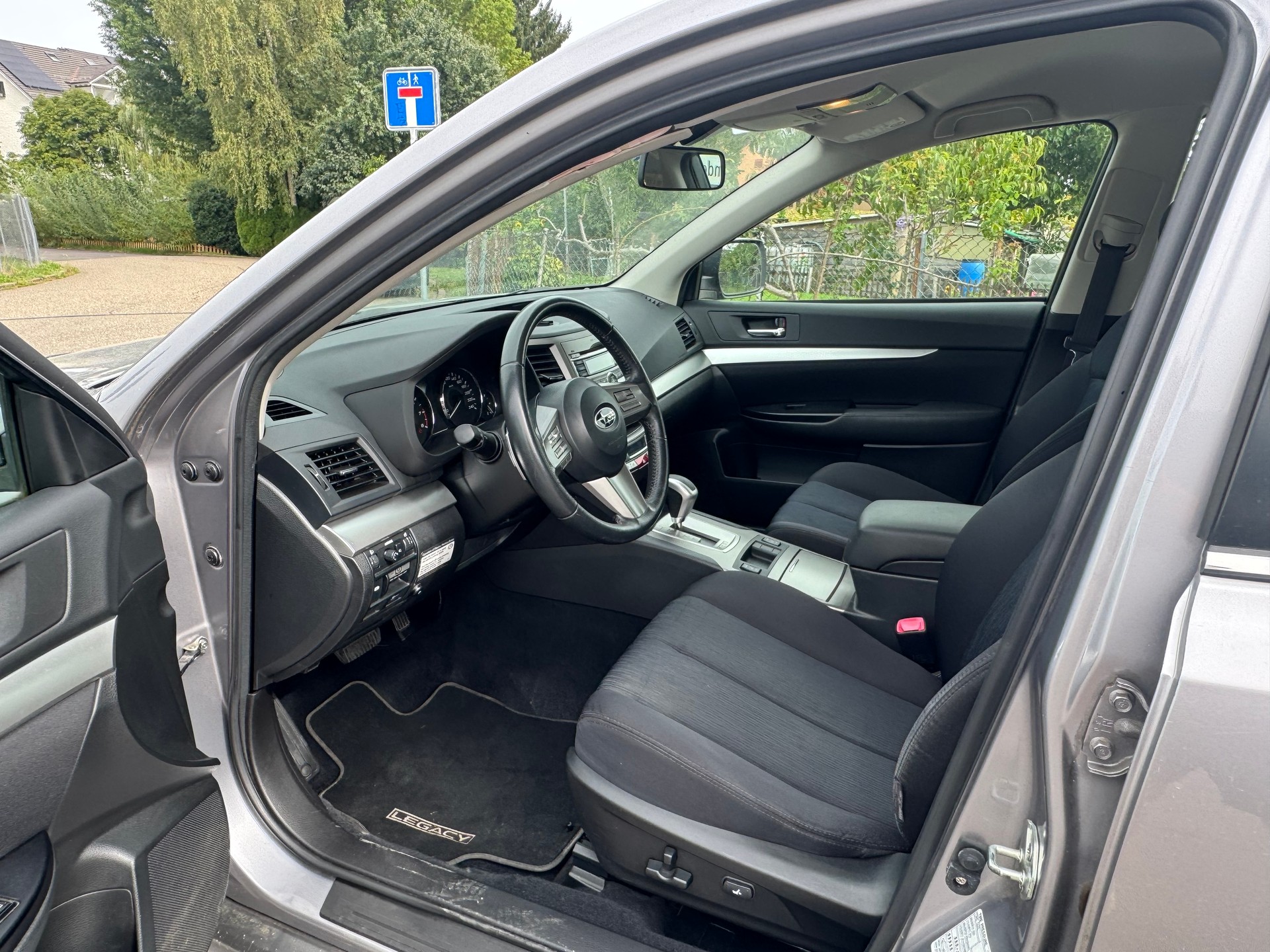 SUBARU Legacy 2.0i Swiss AWD Lineartronic-image-14
