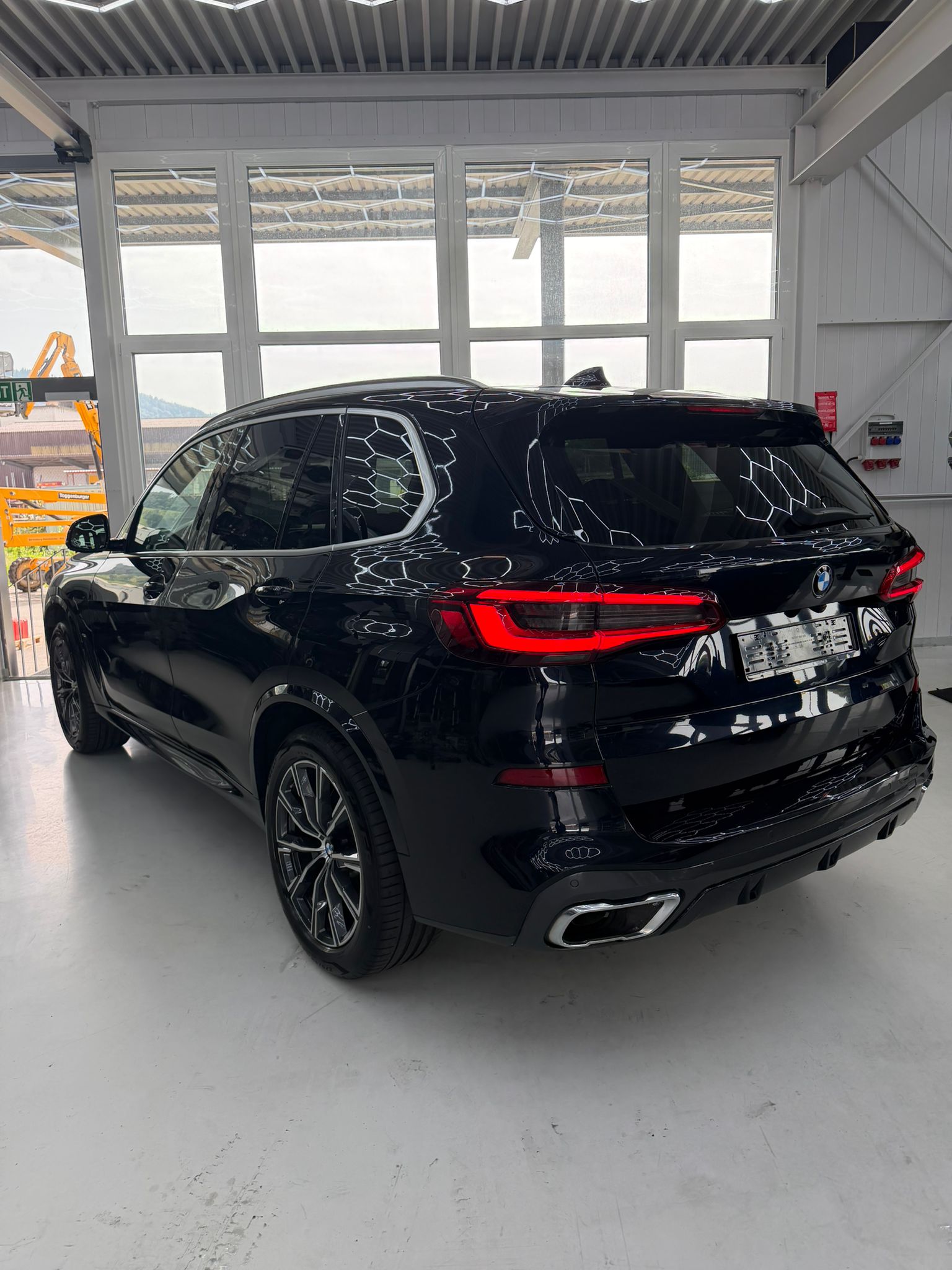 BMW X5 xDrive 40i Steptronic-image-2