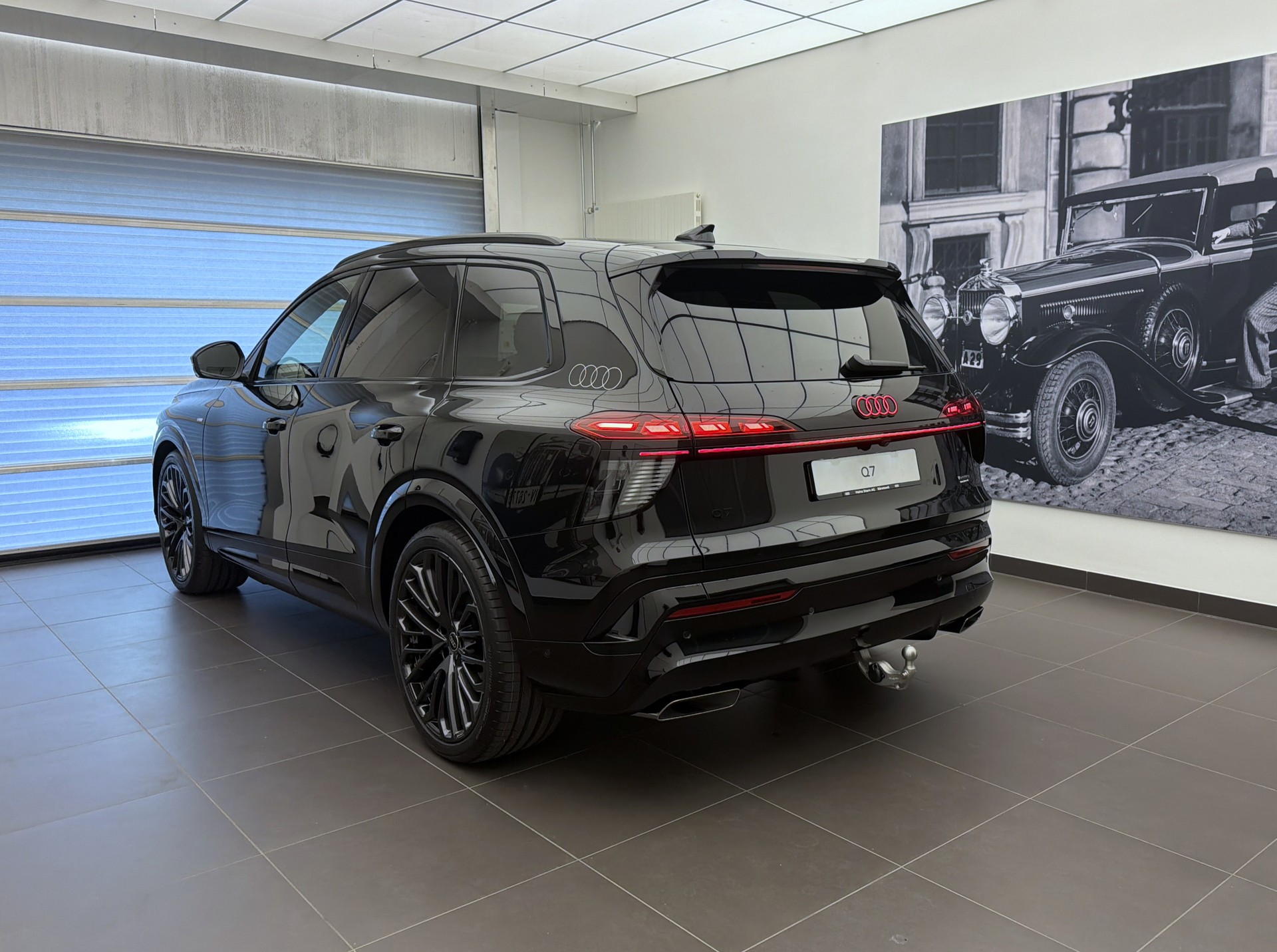 AUDI Q7 SUV TDI quattro 220 kW-image-29