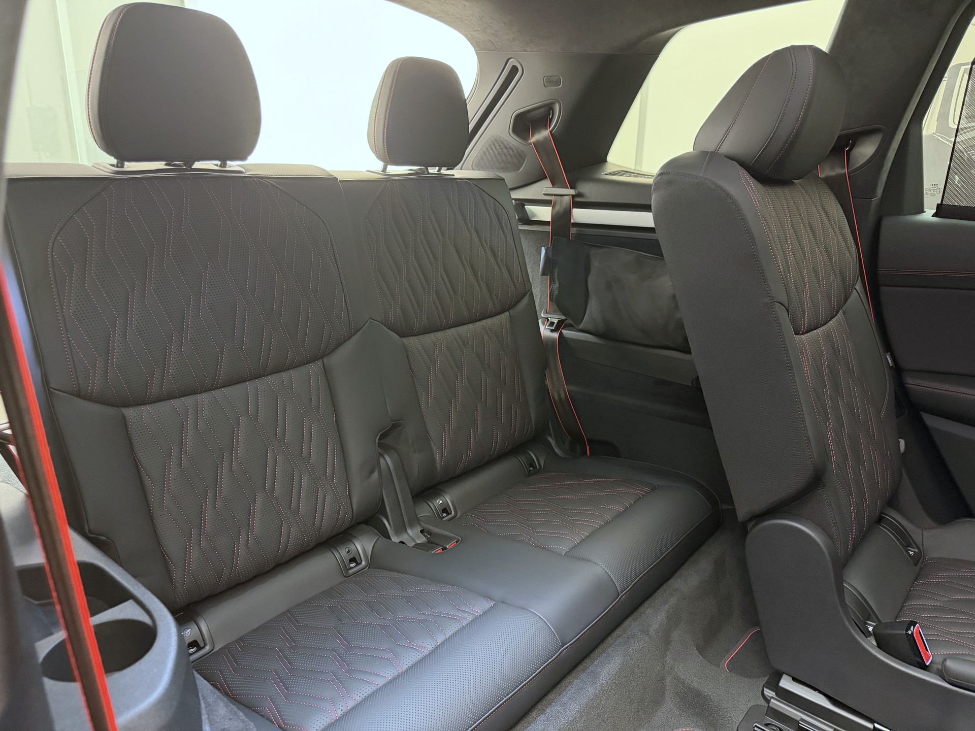 AUDI Q7 SUV TDI quattro 220 kW-image-25