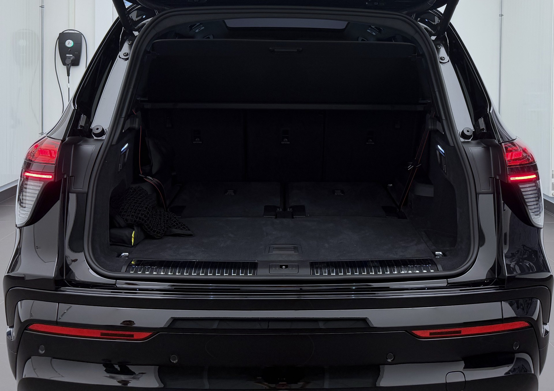 AUDI Q7 SUV TDI quattro 220 kW-image-26