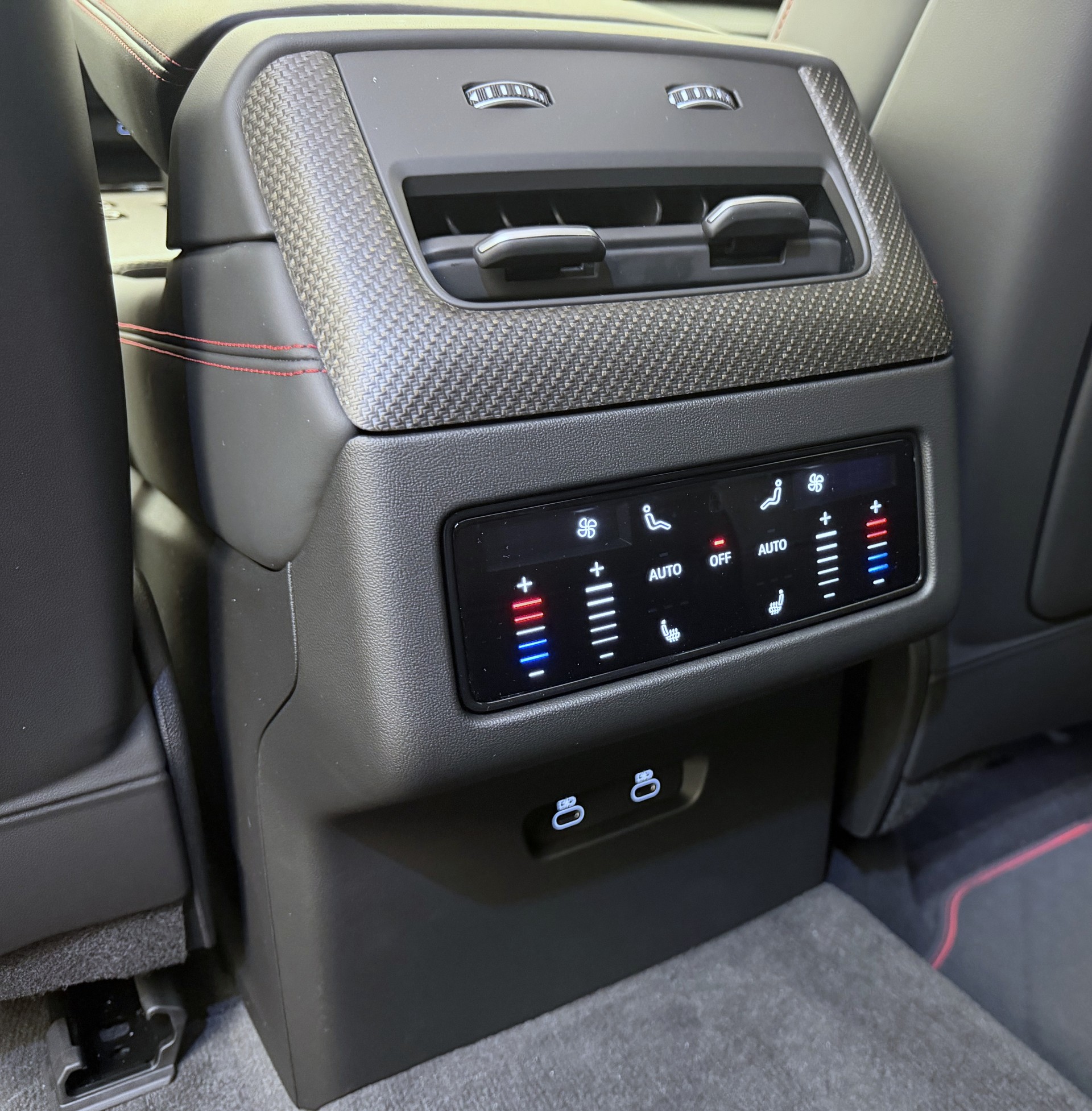 AUDI Q7 SUV TDI quattro 220 kW-image-23