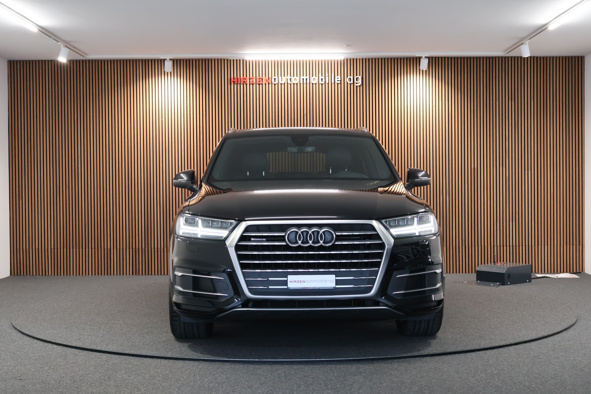 AUDI Q7 3.0 TDI quattro tiptronic 7 Sitze-image-7