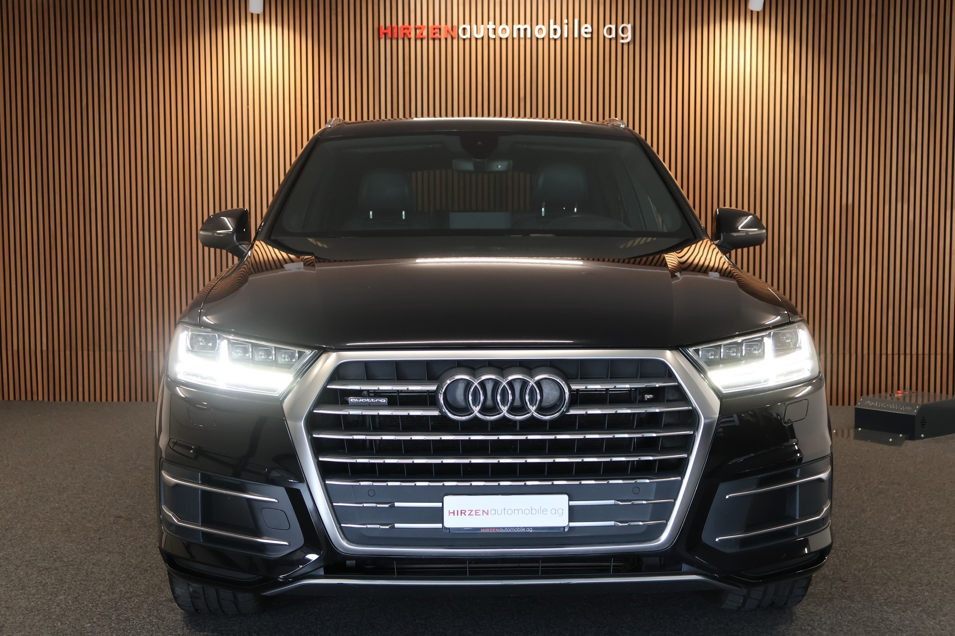 AUDI Q7 3.0 TDI quattro tiptronic-image-31