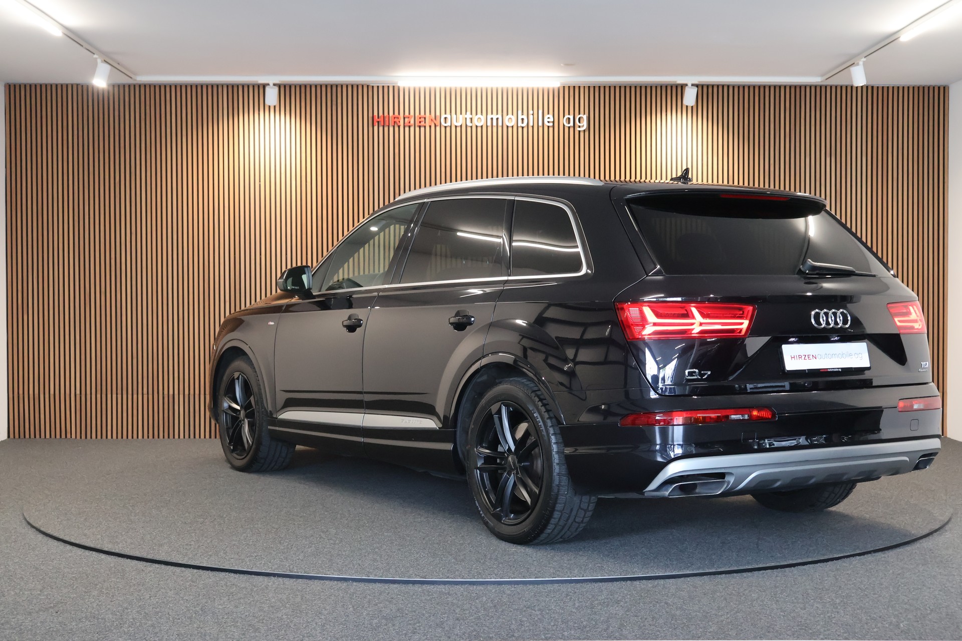 AUDI Q7 3.0 TDI quattro tiptronic-showroom-element-2