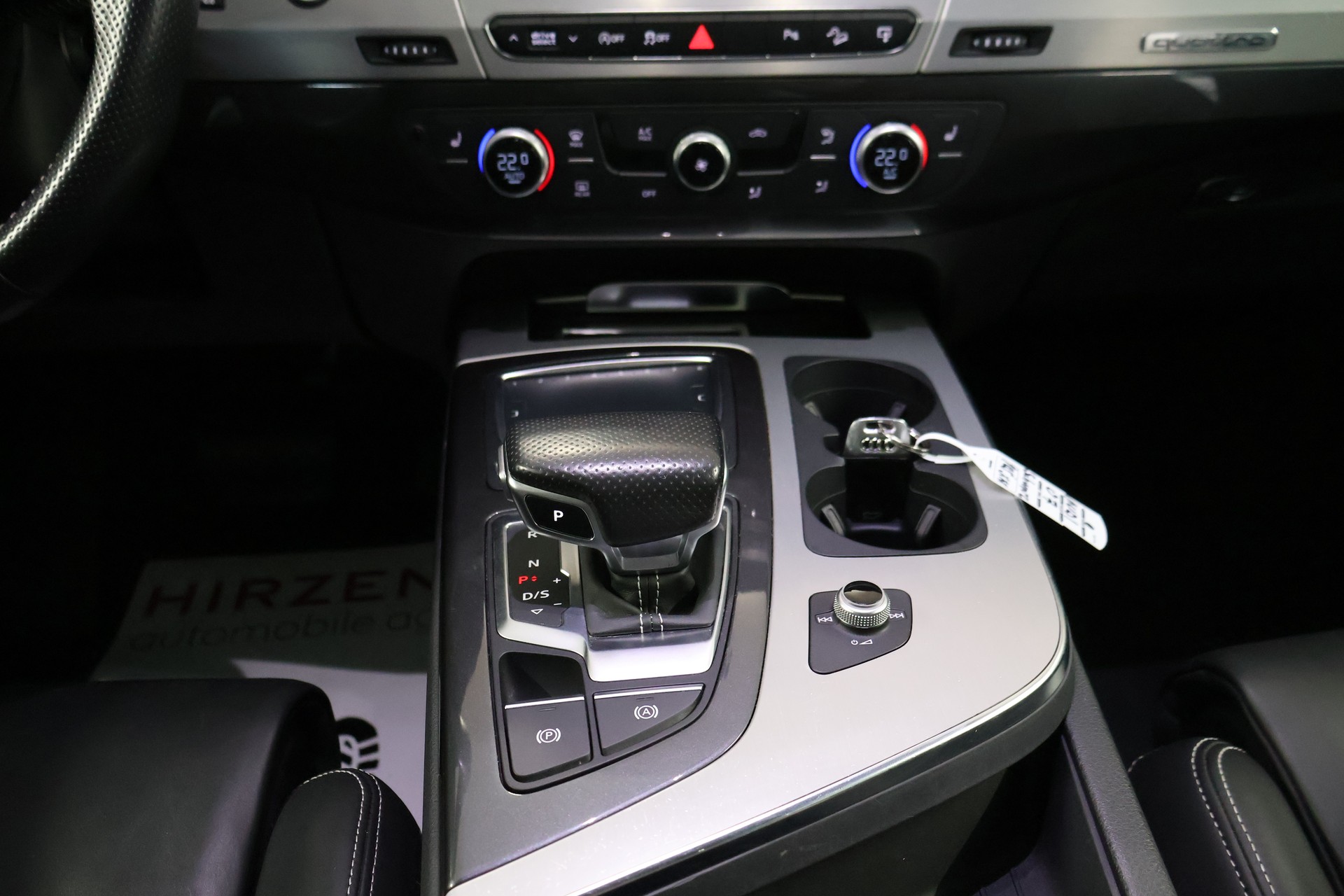 AUDI Q7 3.0 TDI quattro tiptronic-image-17