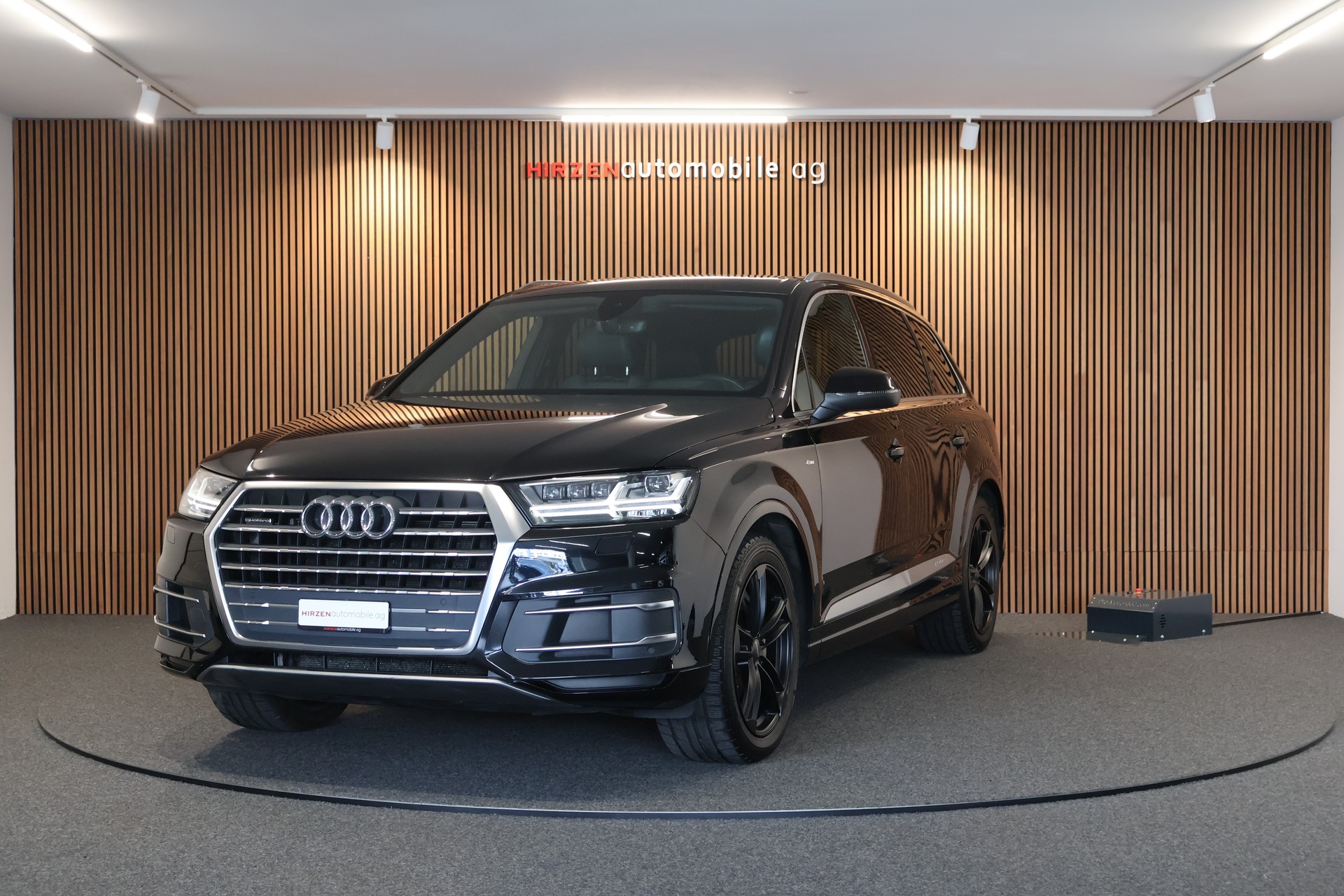 AUDI Q7 3.0 TDI quattro tiptronic